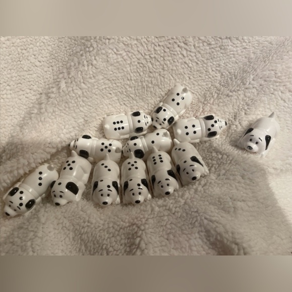 Dalmatian Dominoes 10 Pieces - Picture 1 of 5
